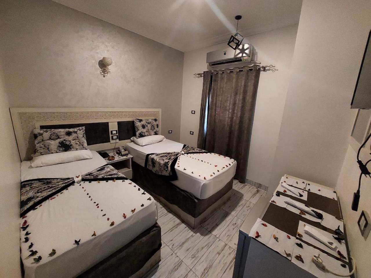 סוחאג' Al Amir Palace Hotel מראה חיצוני תמונה