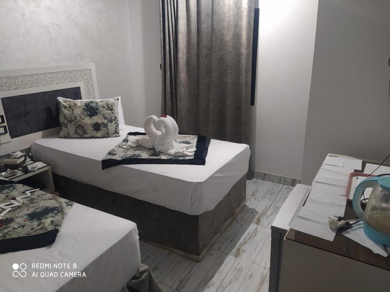 סוחאג' Al Amir Palace Hotel מראה חיצוני תמונה